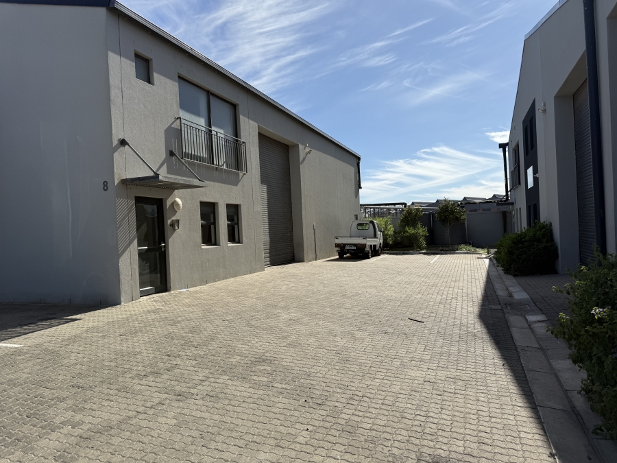 To Let Commercial Property for Rent in Rivergate Western Cape
